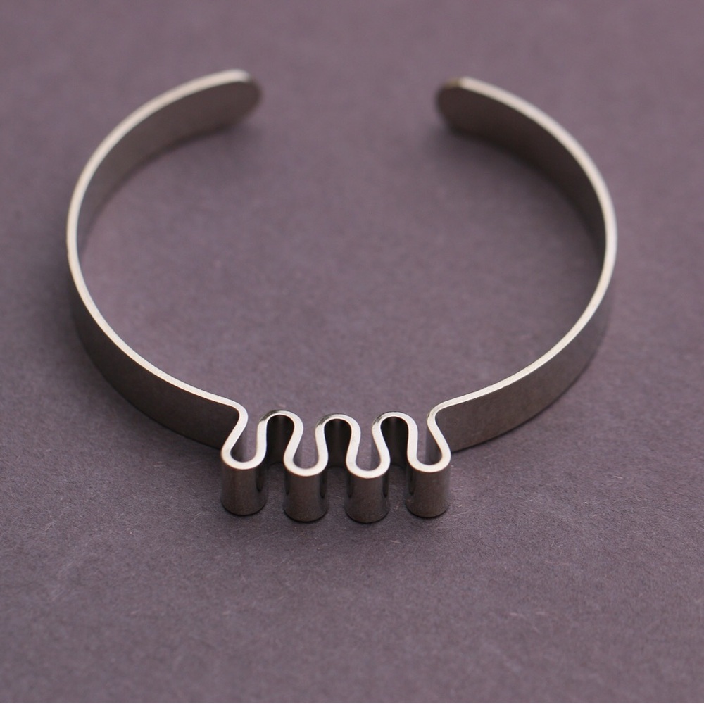 Contemporary Silver bracelet